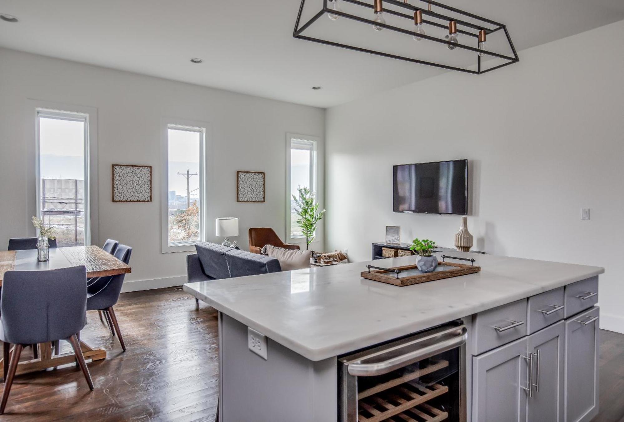 Whiskey House With Rooftop Golf, City Views! 8Min To Downtown! Sleeps 9! Nashville Exterior photo