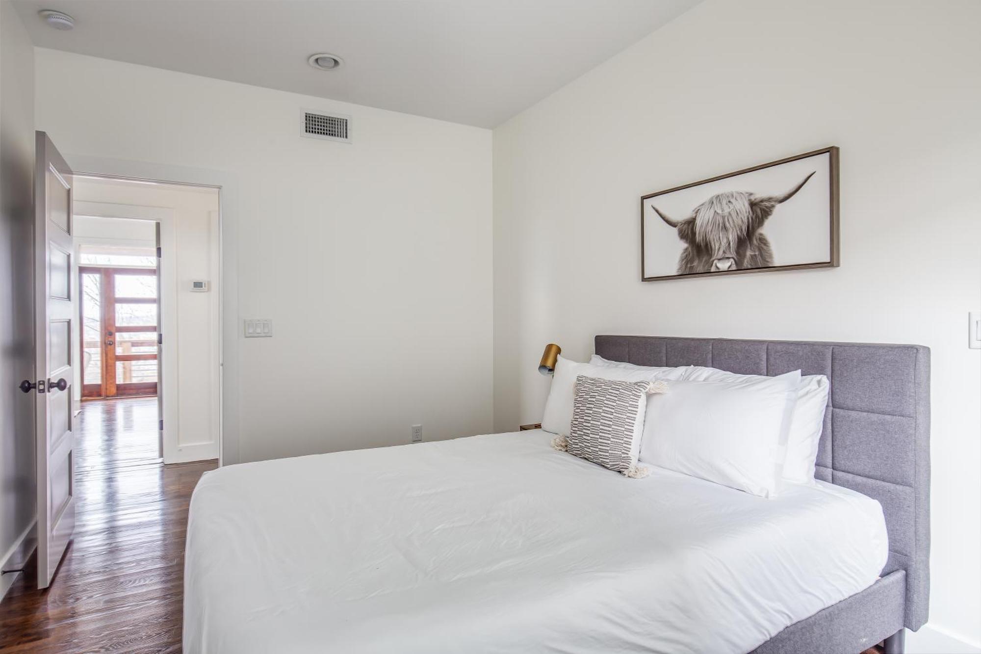 Whiskey House With Rooftop Golf, City Views! 8Min To Downtown! Sleeps 9! Nashville Exterior photo